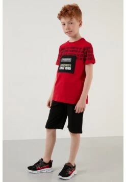 LELA Regular Fit Shorts And T-Shirt - Shorts - Red 10 LELA Regular Fit Shorts And T-Shirt - Shorts - Red -kinderkledingwinkel 027cd475dcbf4c36b956256670906ecd