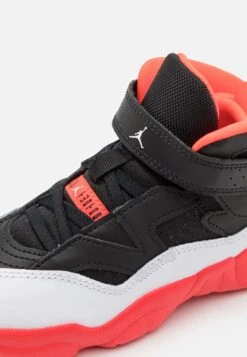Jordan Jumpman Two Trey Unisex - Basketbalschoenen - Black/White/Infrared -kinderkledingwinkel 06cf2ca5152f44fea465d9c8d51b52e1