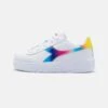 Diadora Game Step Bloom Unisex - Trainingsschoen - White/Magenta 1 Diadora Game Step Bloom Unisex - Trainingsschoen - White/Magenta -kinderkledingwinkel 189d696fd41e4ad698d81a83750d1537