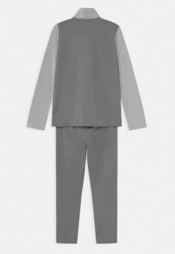 Nike Sportswear Futura Cuff- Trainingspak - Smoke Grey/Light Smoke Grey/White -kinderkledingwinkel 38f78f3139474aa2828813b447df60f7