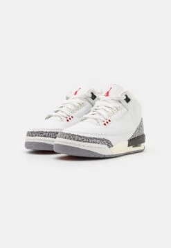 Jordan Air 3 Retro Unisex - Basketbalschoenen - Summit White/Fire Red/Black/Cement Grey -kinderkledingwinkel 55b1092192634d79acc38da7551e5310