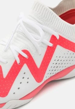 Puma Future Match It Mid Jr Unisex - Zaalvoetbalschoenen - White/Black/Fire Orchid -kinderkledingwinkel 55bde7160ed24e878b601b469489fb2c