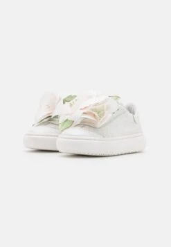 Monnalisa Con Magnolia Pai - Sneakers Laag - Panna Cipolla 9 Monnalisa Con Magnolia Pai - Sneakers Laag - Panna Cipolla -kinderkledingwinkel 5d8400ccdb354f73b7047e44682cddf1