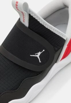 Jordan 23/7 Unisex - Trainingsschoen - Black/University Red/White 13 Jordan 23/7 Unisex - Trainingsschoen - Black/University Red/White -kinderkledingwinkel 6161c369d3d14b849497fd35e4bee8ed