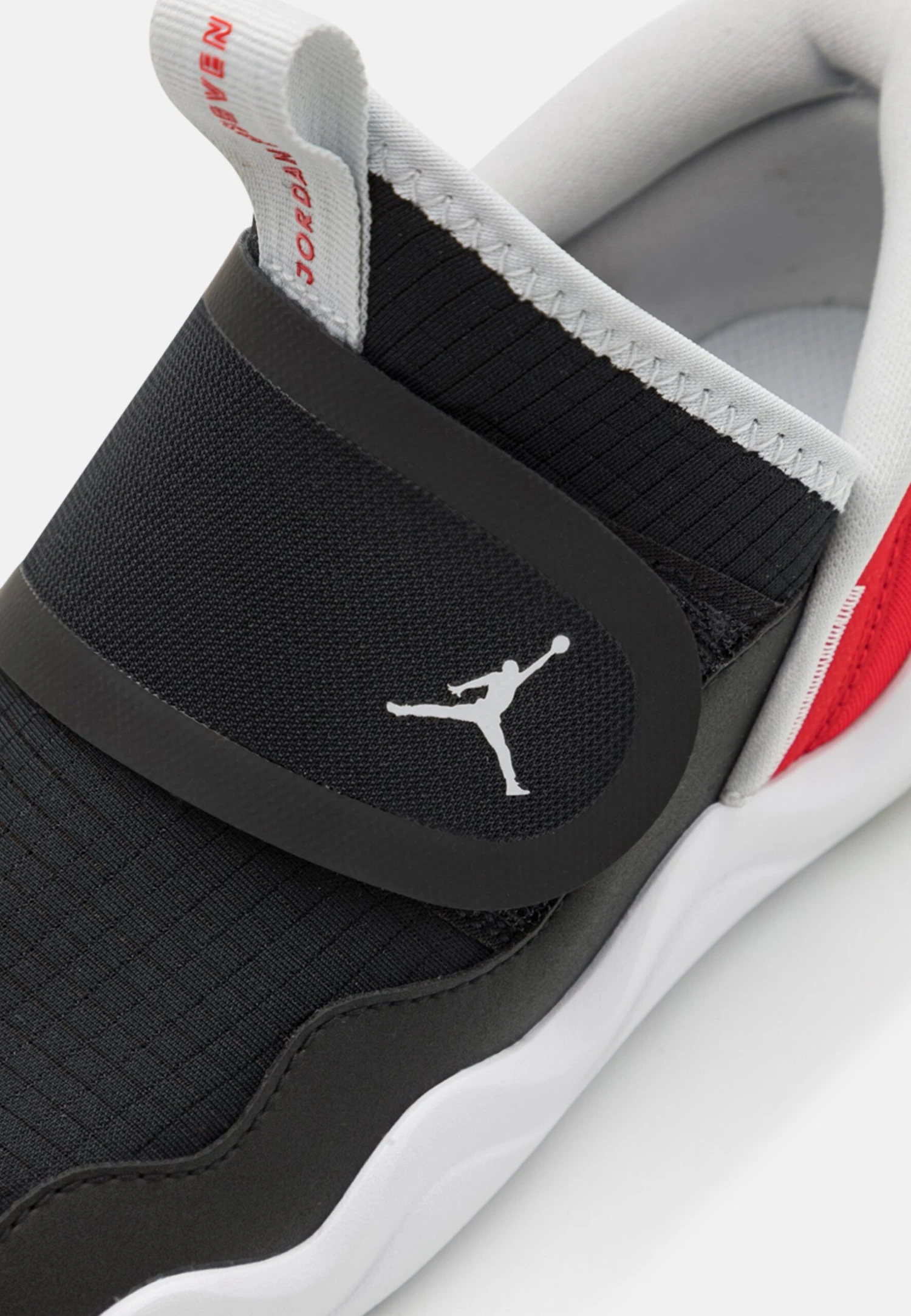 Jordan 23/7 Unisex - Trainingsschoen - Black/University Red/White 8 Jordan 23/7 Unisex - Trainingsschoen - Black/University Red/White - Afbeelding 6