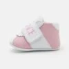 Versace Babyschoenen - Baby Rose/White -kinderkledingwinkel 7572723f9060415d8b38f2f3a6f7b8fc
