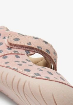 Next Crawler Mary Jane Wide Fit G - Babyschoenen - Pink Spot Leather -kinderkledingwinkel 7a907137004a4615bec6ab18275edc44