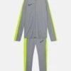 Nike Performance Academy Track Branded Unisex Set - Trainingspak - Silver/Volt/Black -kinderkledingwinkel 8755cd0aadb94757a85afac3e6027b8f