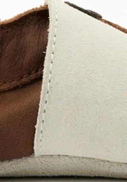 Bobux Soft Soles Leather Baby Shoes Foxy - Babyschoenen - Foxy Toffee -kinderkledingwinkel 89d85ea75e9443bd8b21522f4125cf9a