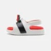 Mini Melissa Mickey Cloud Baby Unisex - Badslippers - White -kinderkledingwinkel 8fd9f4e8ccb24b8e99bbe7e81ba222d4