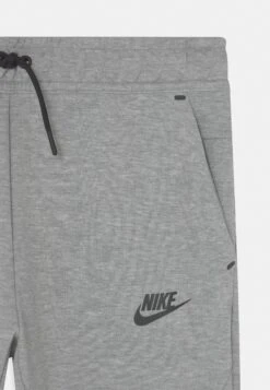 Nike Sportswear Pant - Trainingsbroek - Grey Heather -kinderkledingwinkel 94c92d874e10424f82f9a37e2577f0bc