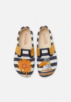 Living Kitzbühel T Modell Möwe - Pantoffels - Nachtblau -kinderkledingwinkel abe830ceb01c43568f4e3184f841a0f4