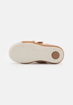 Bisgaard Jenna - Klittenbandschoenen - Rose Gold -kinderkledingwinkel afbe4df292cd4deda0ce81714c4d3fb5