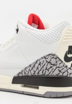 Jordan Air 3 Retro Unisex - Basketbalschoenen - Summit White/Fire Red/Black/Cement Grey -kinderkledingwinkel b1dd900e71cf482f90a13c7bcc686681