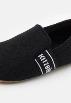 Living Kitzbühel T-Modell Unisex - Pantoffels - Schwarz -kinderkledingwinkel b60e67aadf3d42d389d628eed1a5f6d3