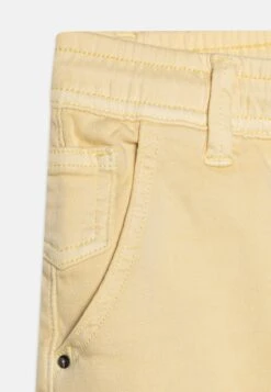 Ikks Bermuda Knitloo - Shorts - Jaune Clair 7 Ikks Bermuda Knitloo - Shorts - Jaune Clair -kinderkledingwinkel c4f45f9eb2ad4fcea5d7d584716843de