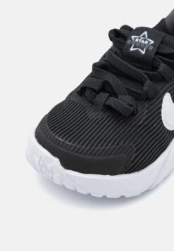 Nike Performance Star Runner Unisex - Hardloopschoenen Neutraal - Black/White/Anthracite -kinderkledingwinkel c61f07c9aa0244b3b1b5986f220e565b
