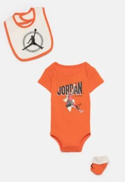 Jordan Set - Geboortegeschenk - Rush Orange