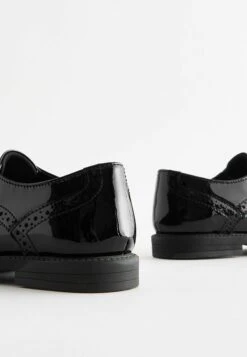 Next School Brogue Detail Standard - Veterschoenen - Black Patent -kinderkledingwinkel eaf757b4e50147008bf12b27e8ff639a