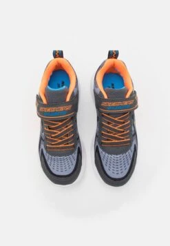Skechers Lighted Tech Piece - Sneakers Laag - Charcoal/Orange 11 Skechers Lighted Tech Piece - Sneakers Laag - Charcoal/Orange -kinderkledingwinkel fa3edf3ec30a4e12aa1f4e2d87099a8c