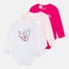 Guess Baby Set 3 Pack - Body - Pink/White Blocking 2 Guess Baby Set 3 Pack - Body - Pink/White Blocking -kinderkledingwinkel fdb376c4f2854b67b8b3d97abe28e897